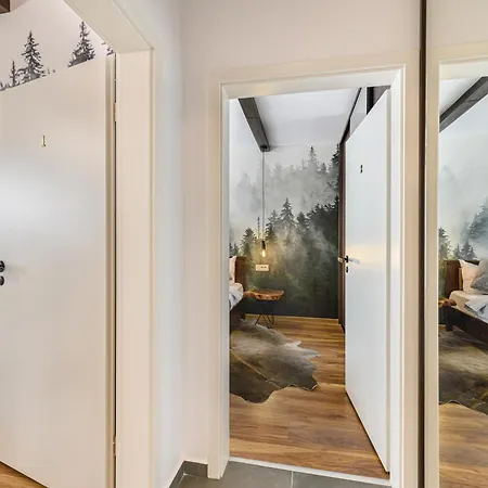 Mountain View - Bathtub - Underground Parking Apartment